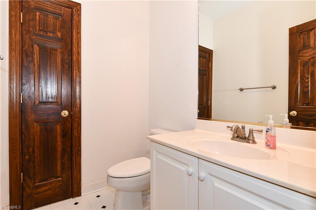 3370 Wall Road Greensboro, NC 27407 - Photo 22 of 50 Gallery Image 22