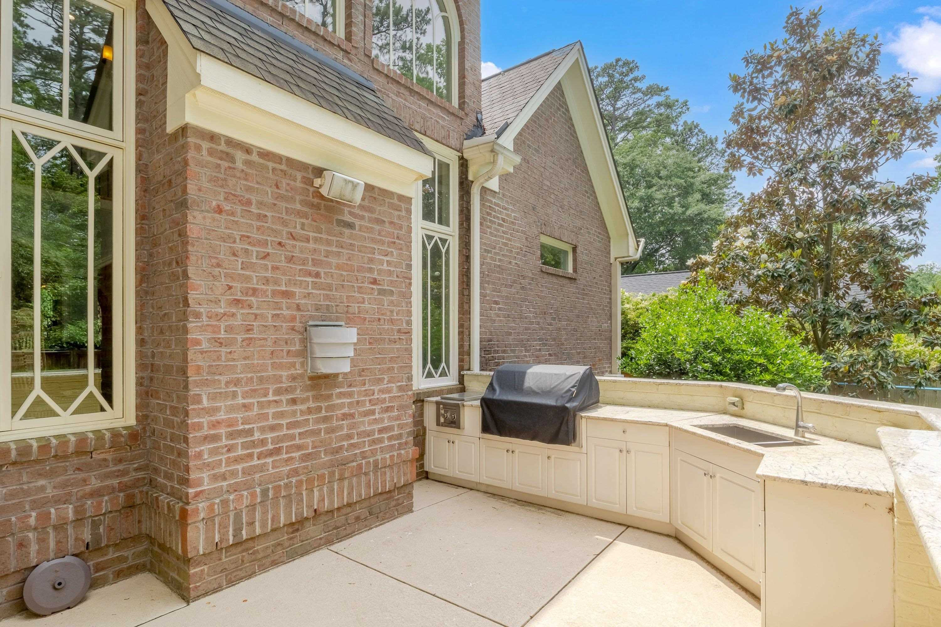 2138 Pine Drive Raleigh, NC 27608 - Photo 37 of 38 Photo 37