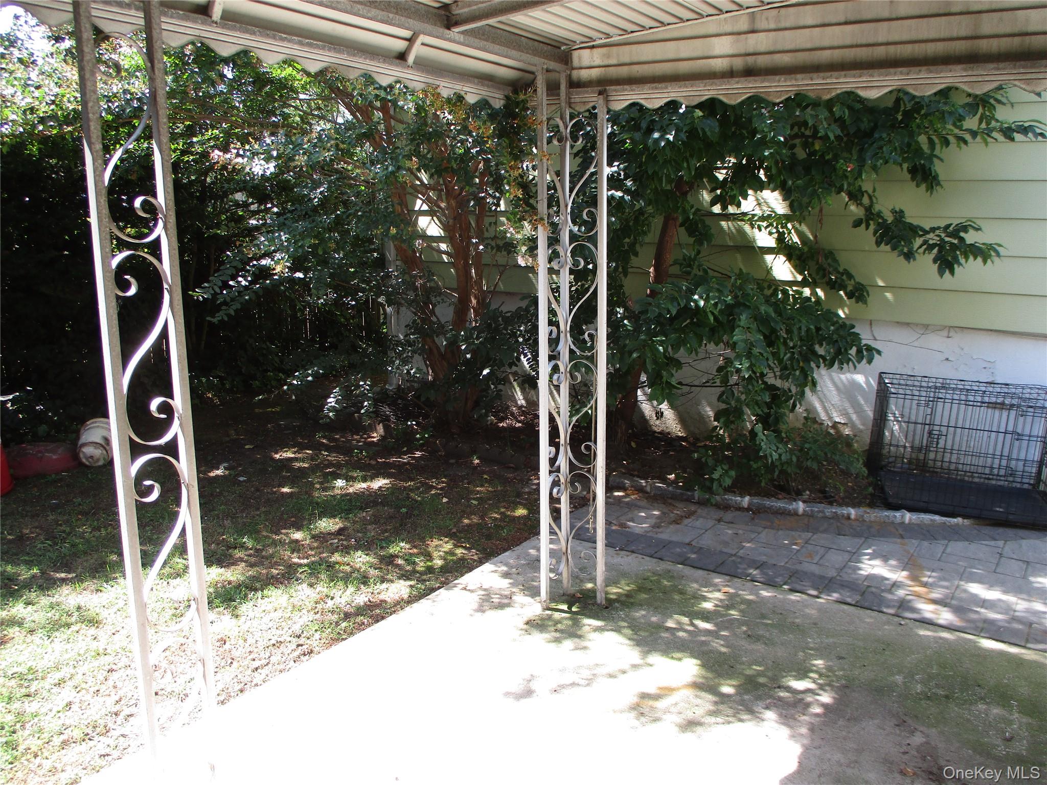 127 Gordon Road Valley Stream, NY 11581 - Photo 22 of 29 Gallery Image 22