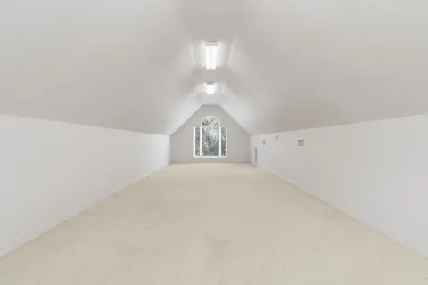 a view of empty room with window