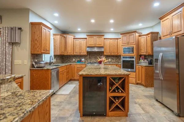 $739,900 | 13175 Jay Street, Trempealeau, WI 54661