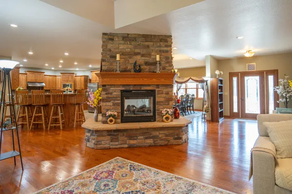 $739,900 | 13175 Jay Street, Trempealeau, WI 54661