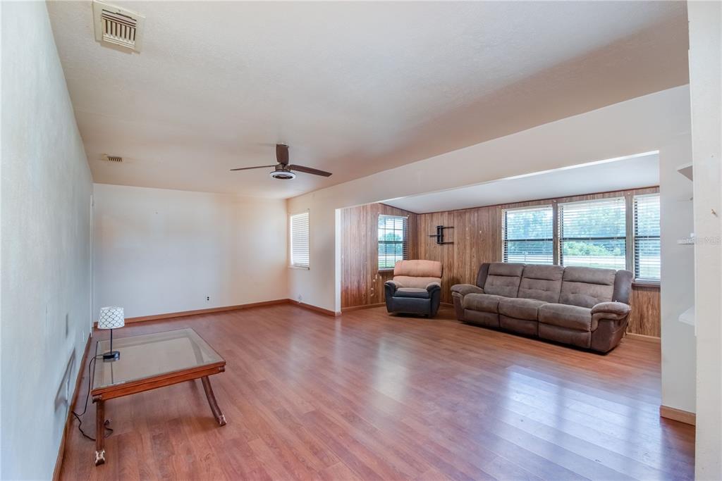 1410 Highway 20 Interlachen, FL 32148 - Photo 3 of 32