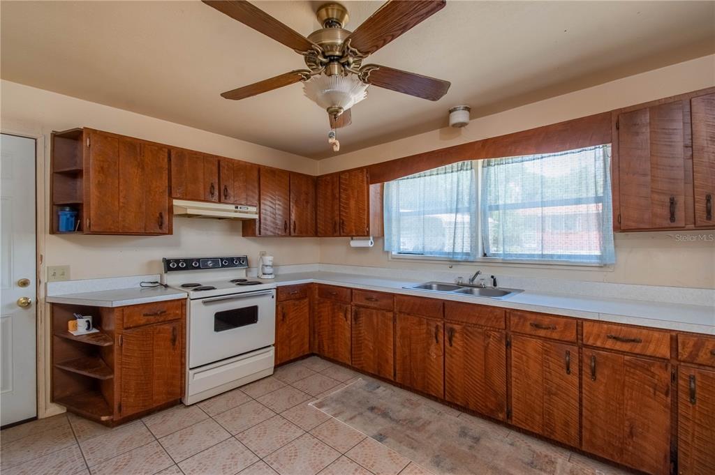 1410 Highway 20 Interlachen, FL 32148 - Photo 5 of 32