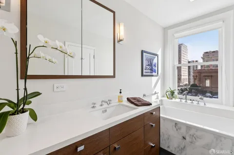 $3,575,000 | 1100 Sacramento Street, Unit 302, San Francisco, CA 94108