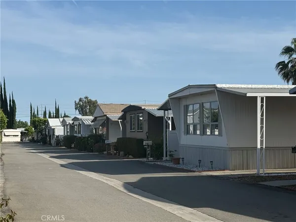 $217,750 | 8801 Eton Avenue, Unit 35, Canoga Park, CA 91304