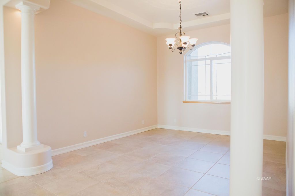 1009 North Garth Street Ridgecrest, CA 93555 - Photo 9 of 35