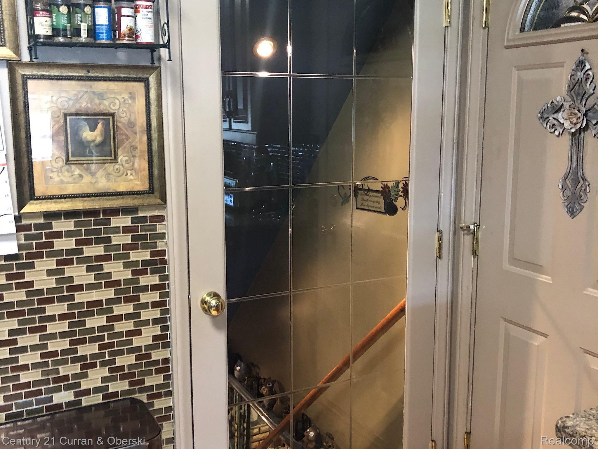 4022 Beech Daly Road Inkster, MI 48141 - Photo 12 of 19 6070B26D-7E76-4C1E-B7B5-64712C9E7440.jpeg
