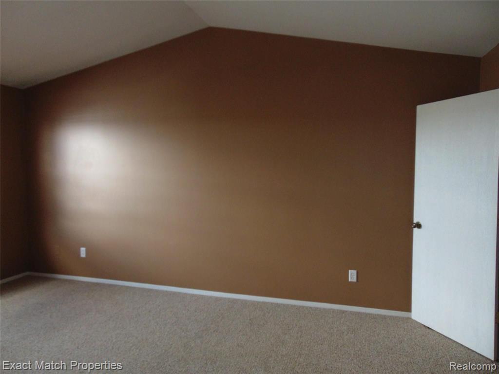 3152 High Pointe Ridge Road Lake Orion, MI 48359 - Photo 18 of 24