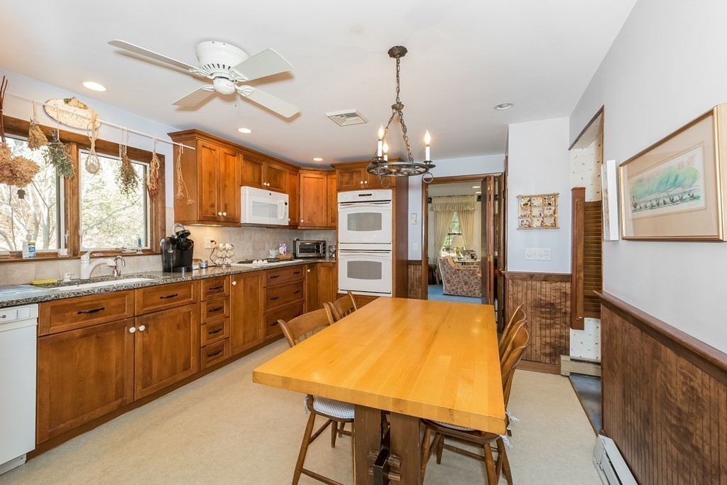 8 Leyton Road Worcester, MA 01609 - Photo 4 of 29 Gallery Image 4