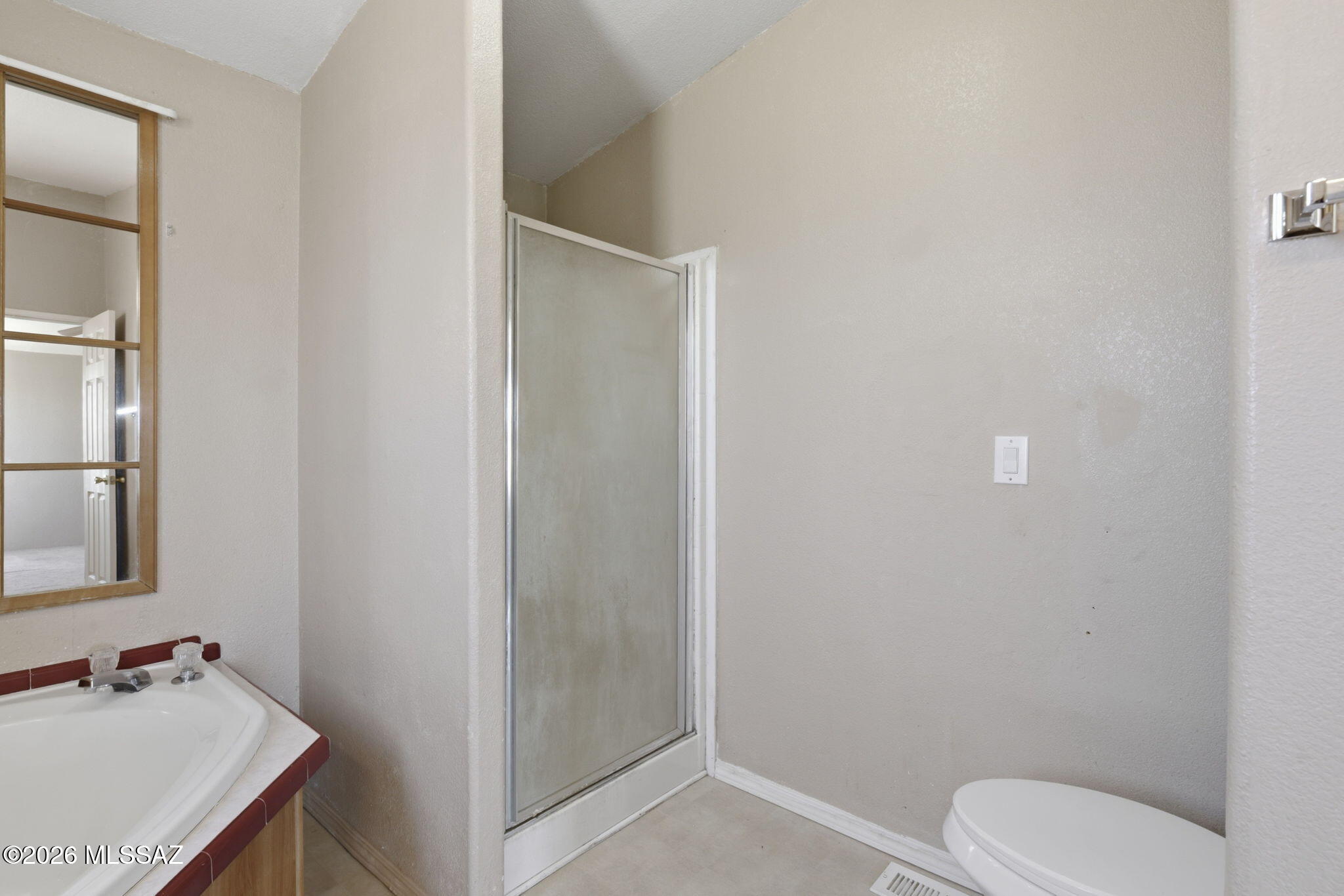864 North Taylor Road Willcox, AZ 85643 - Photo 14 of 29 Bathroom 1