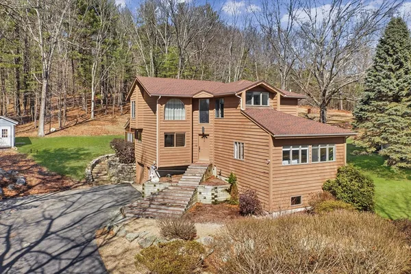 $724,900 | 34 Grove Street, Shrewsbury, MA 01545