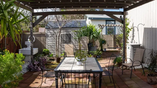 $228,500 | 3760 Arroyo Seco Lane, Unit 19, North Highlands, CA 95660