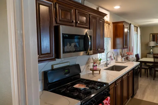 $228,500 | 3760 Arroyo Seco Lane, Unit 19, North Highlands, CA 95660