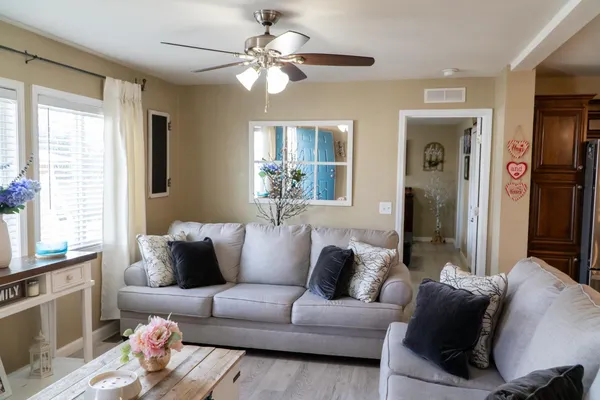 $228,500 | 3760 Arroyo Seco Lane, Unit 19, North Highlands, CA 95660