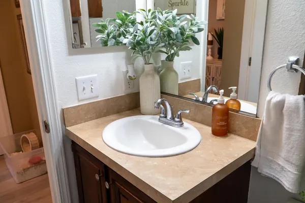 $228,500 | 3760 Arroyo Seco Lane, Unit 19, North Highlands, CA 95660