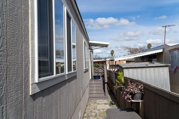 $228,500 | 3760 Arroyo Seco Lane, Unit 19, North Highlands, CA 95660