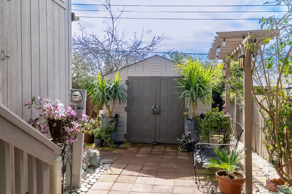 $228,500 | 3760 Arroyo Seco Lane, Unit 19, North Highlands, CA 95660
