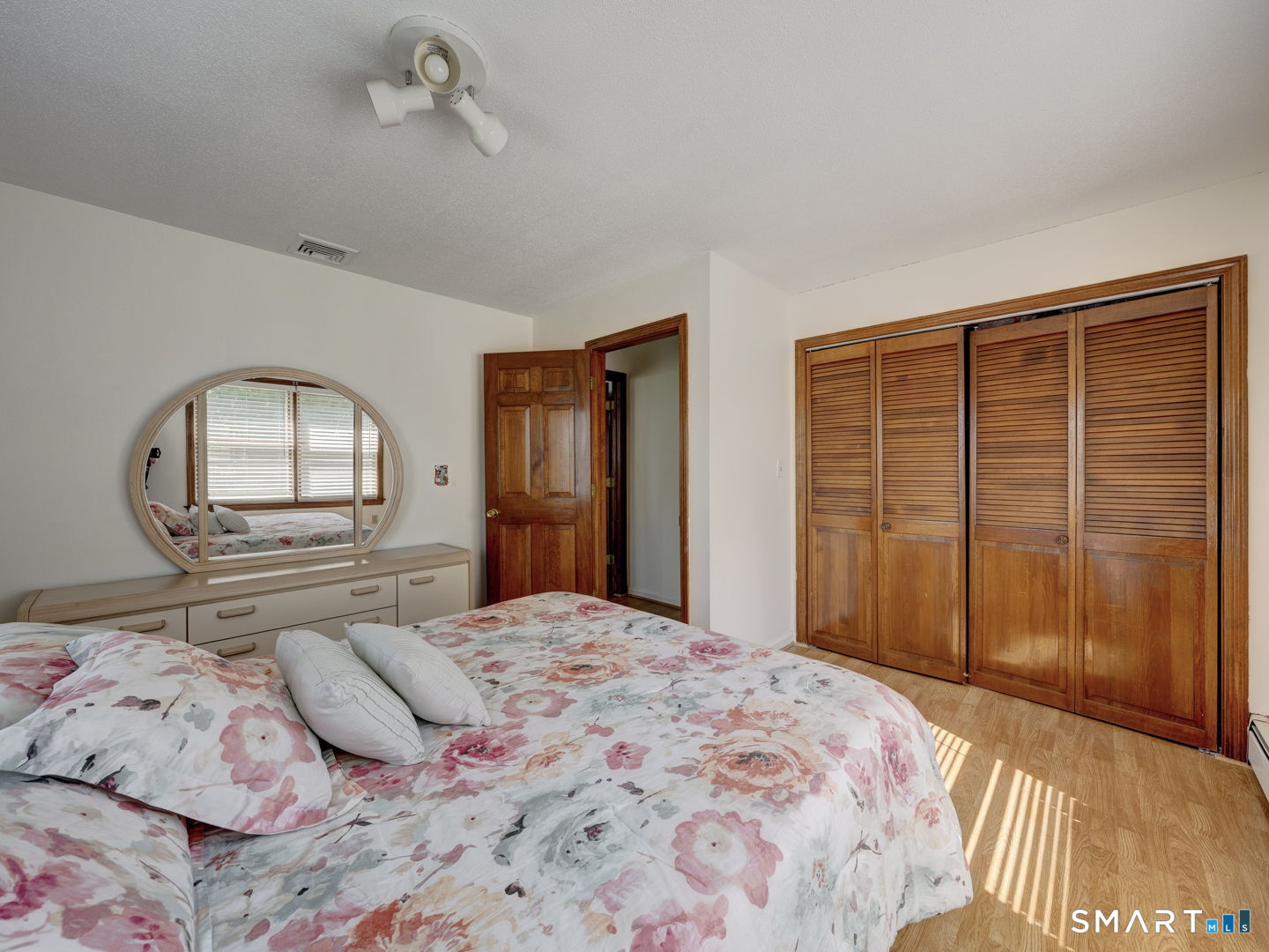 43 Raynor Street Southington, CT 06489 - Photo 20 of 38