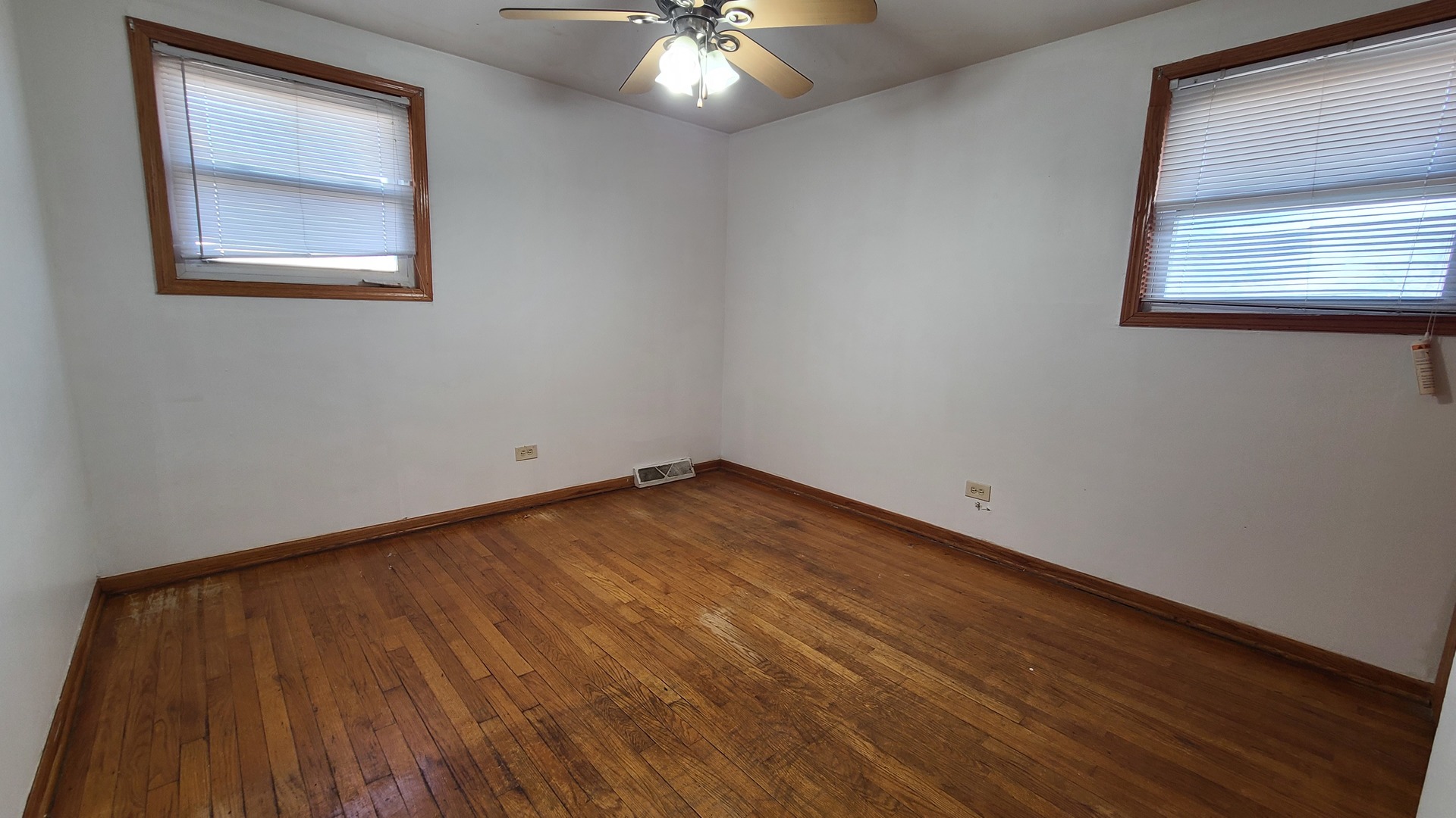 11545 South Loomis Street Chicago, IL 60643 - Photo 15 of 19