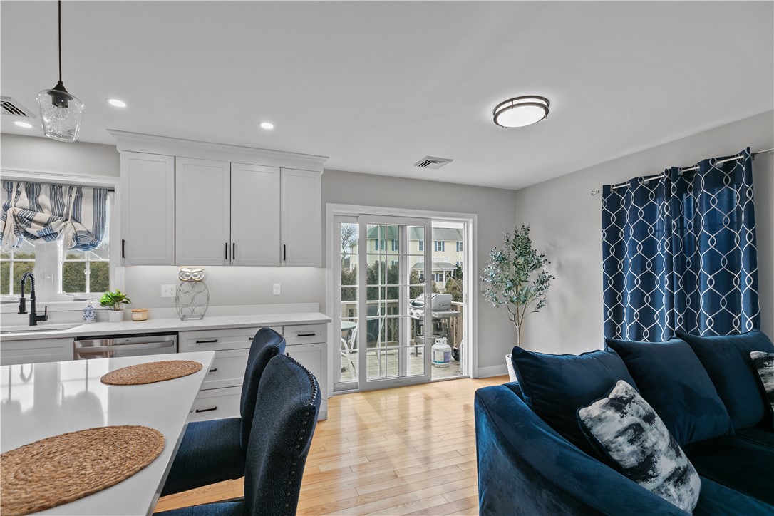 19 Hillside Road Portsmouth, RI 02871 - Photo 19 of 49