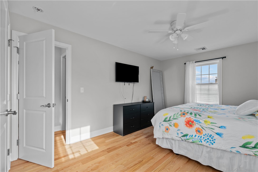19 Hillside Road Portsmouth, RI 02871 - Photo 24 of 49