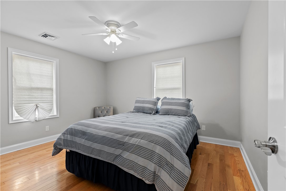 19 Hillside Road Portsmouth, RI 02871 - Photo 30 of 49