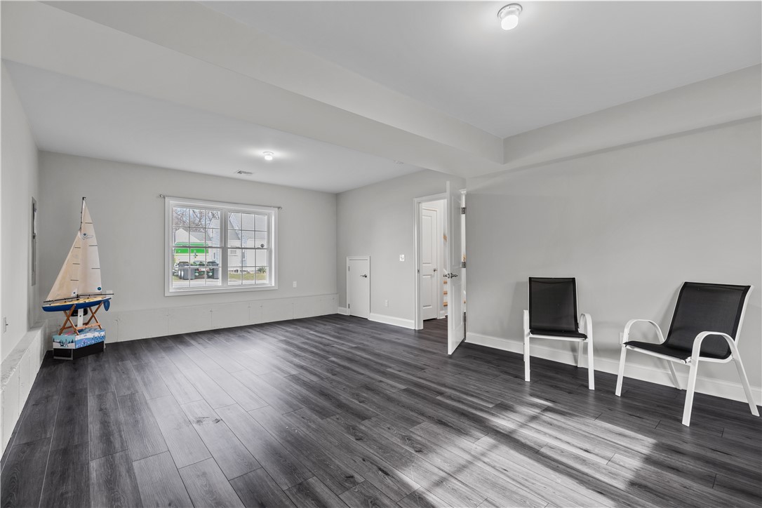 19 Hillside Road Portsmouth, RI 02871 - Photo 37 of 49