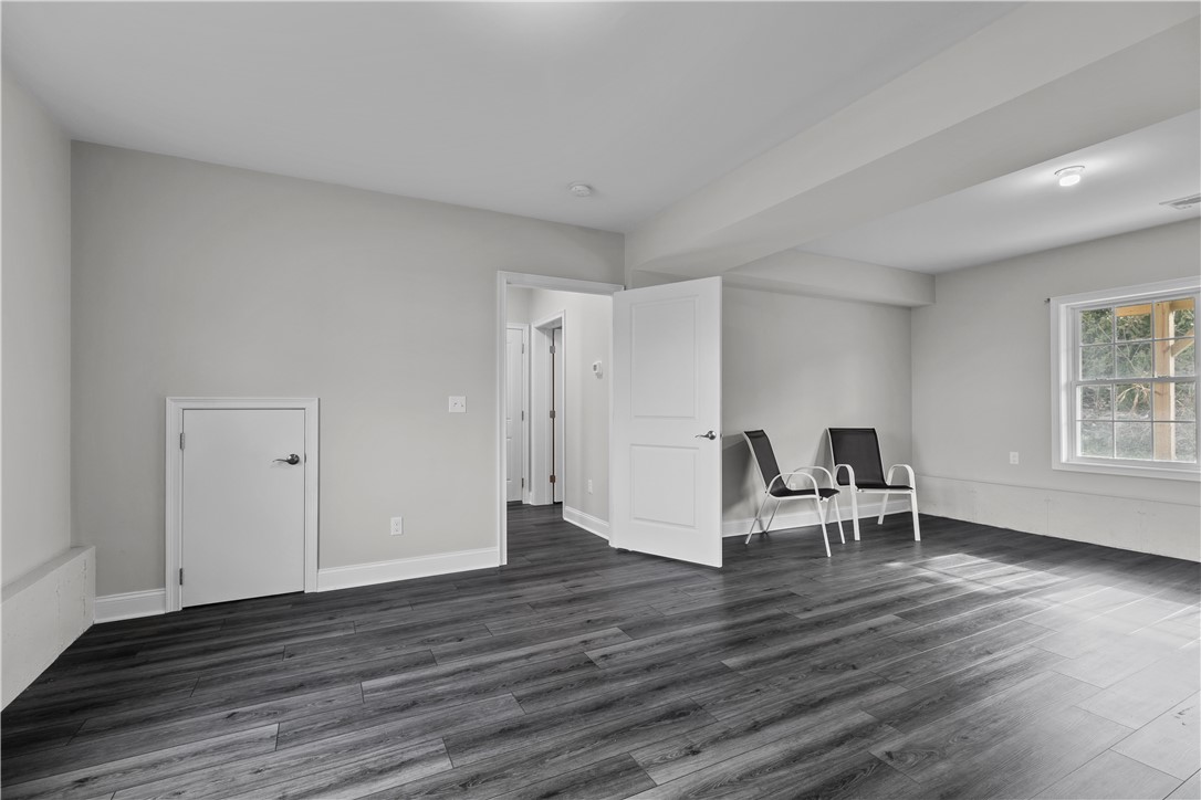 19 Hillside Road Portsmouth, RI 02871 - Photo 38 of 49
