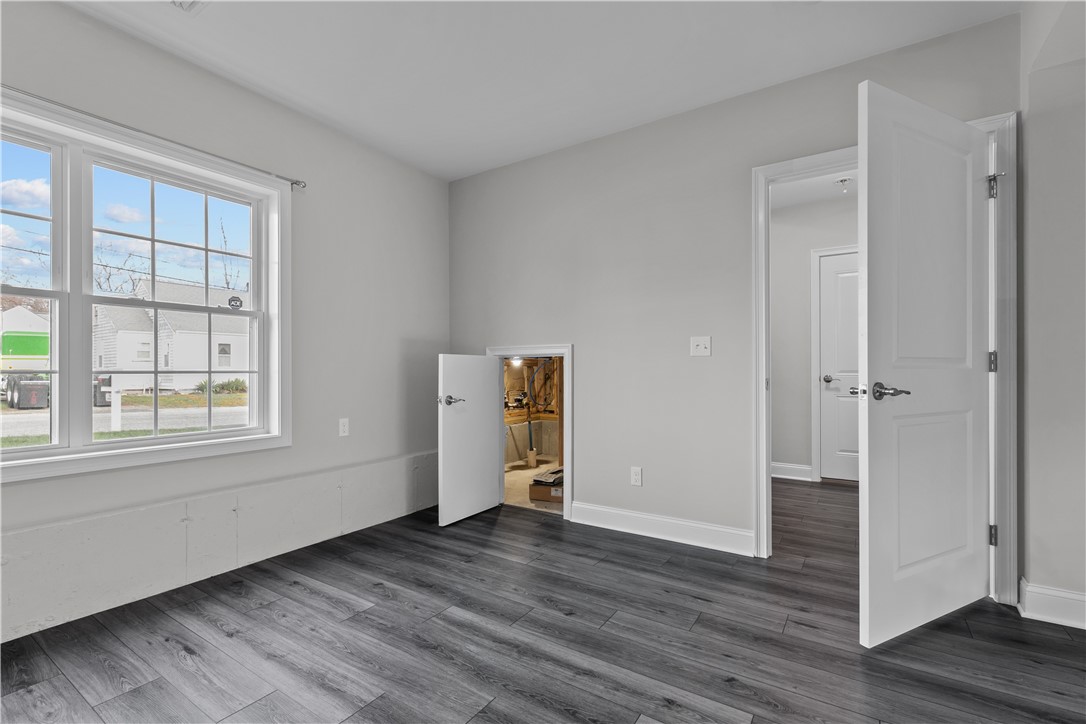 19 Hillside Road Portsmouth, RI 02871 - Photo 40 of 49