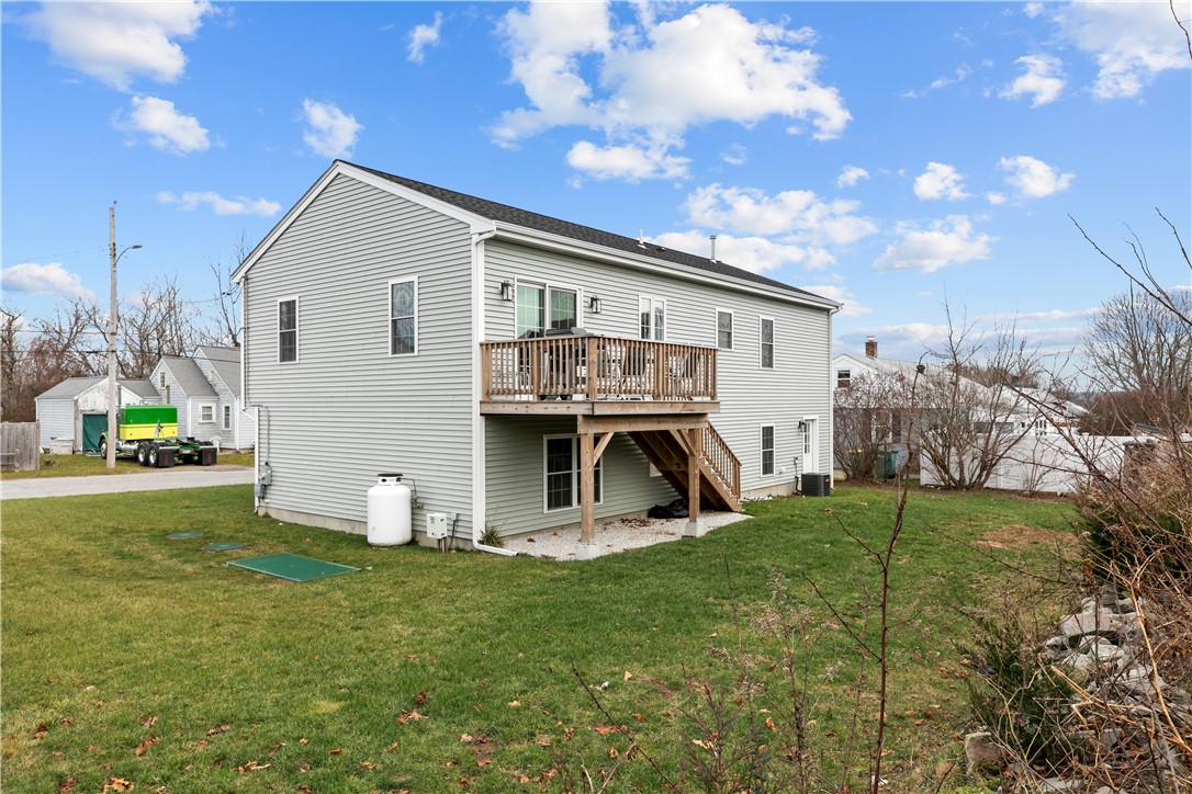 19 Hillside Road Portsmouth, RI 02871 - Photo 47 of 49