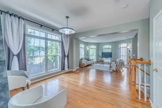 $629,000 | 243 Boxcar Avenue, Naperville, IL 60540