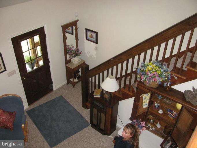 13648 Orchard Ridge Road Hancock, MD 21750 - Photo 14 of 30 Staircase