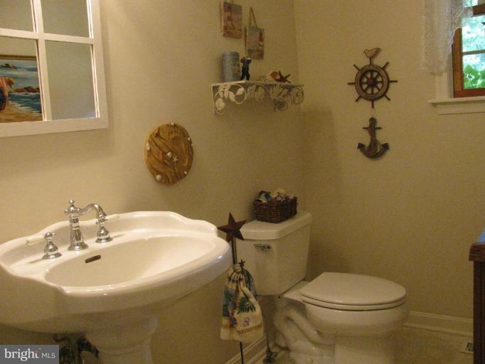 13648 Orchard Ridge Road Hancock, MD 21750 - Photo 24 of 30 Half Bath 1