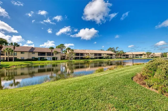 $239,000 | 330 Mission Trail North, Unit I, Venice, FL 34285