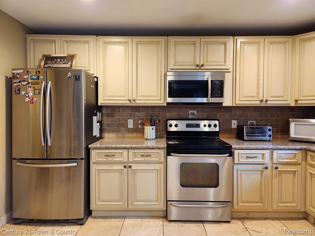 3204 Avalon Road Rochester Hills, MI 48309 - Photo 16 of 35