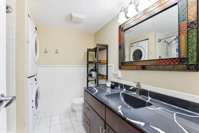 $265,000 | 198 6th Street East, Unit 501, St. Paul, MN 55101