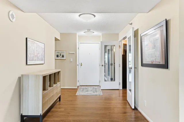 $260,000 | 198 6th Street East, Unit 501, St. Paul, MN 55101