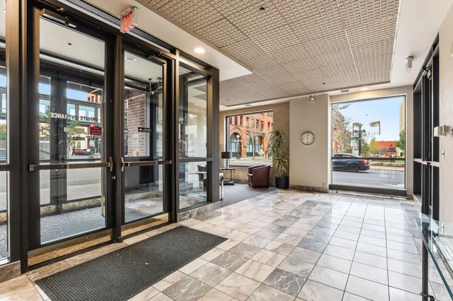 $265,000 | 198 6th Street East, Unit 501, St. Paul, MN 55101