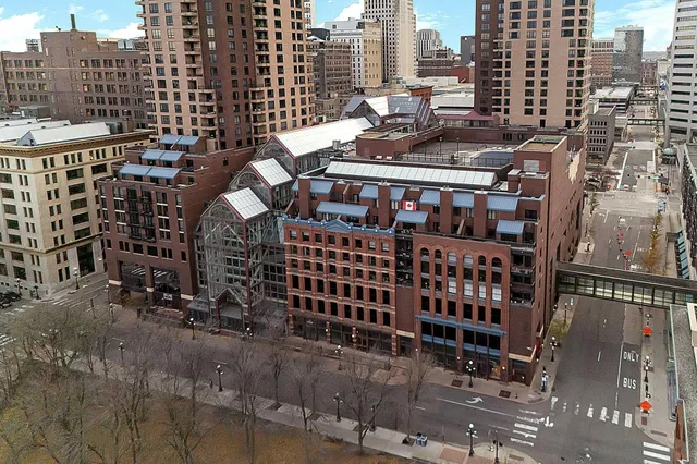 $260,000 | 198 6th Street East, Unit 501, St. Paul, MN 55101