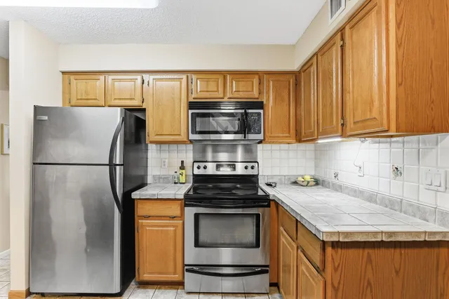 $260,000 | 198 6th Street East, Unit 501, St. Paul, MN 55101