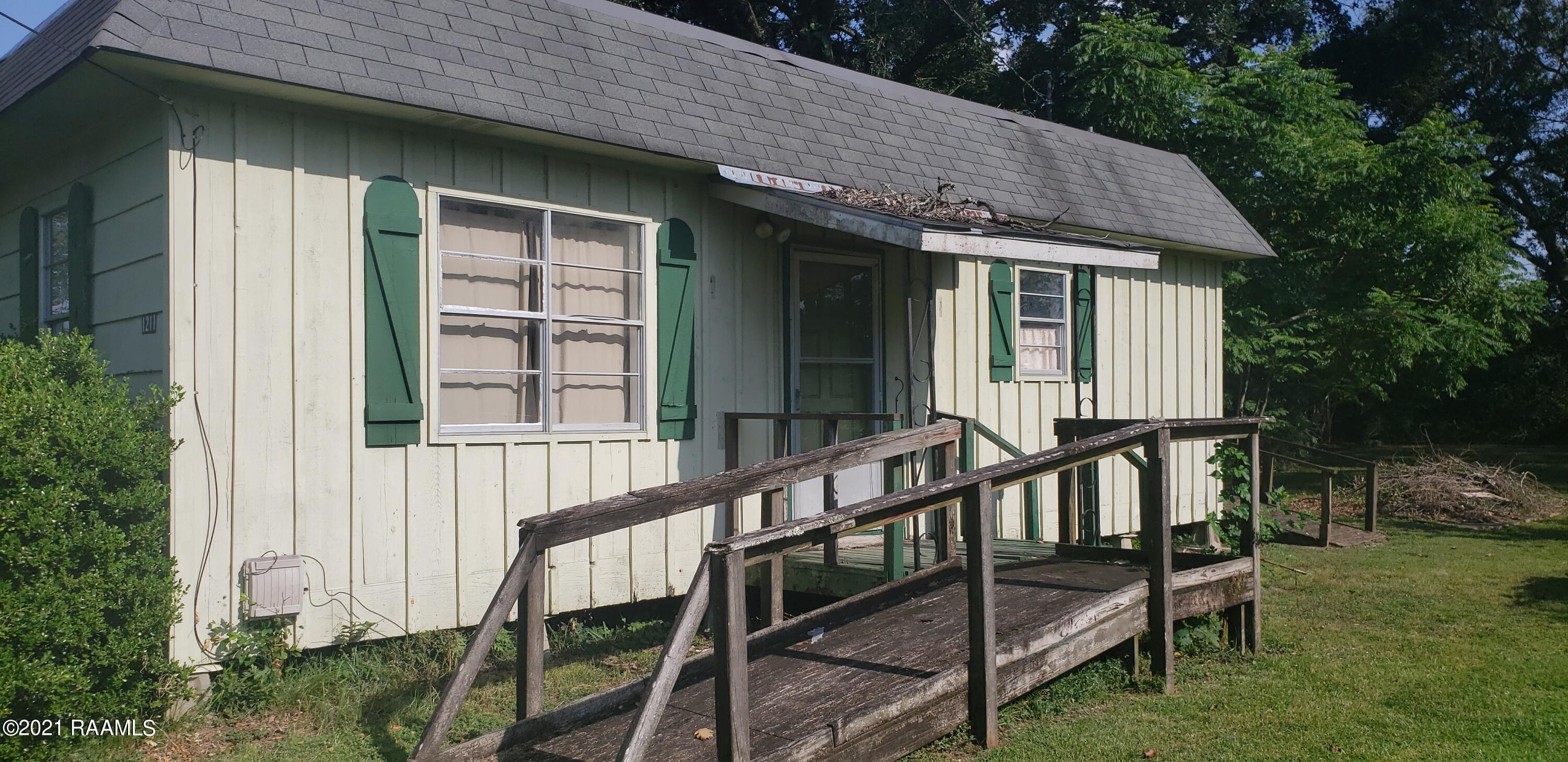 1211 College Road Eunice, LA 70535 - Photo 1 of 10 20210823_164745