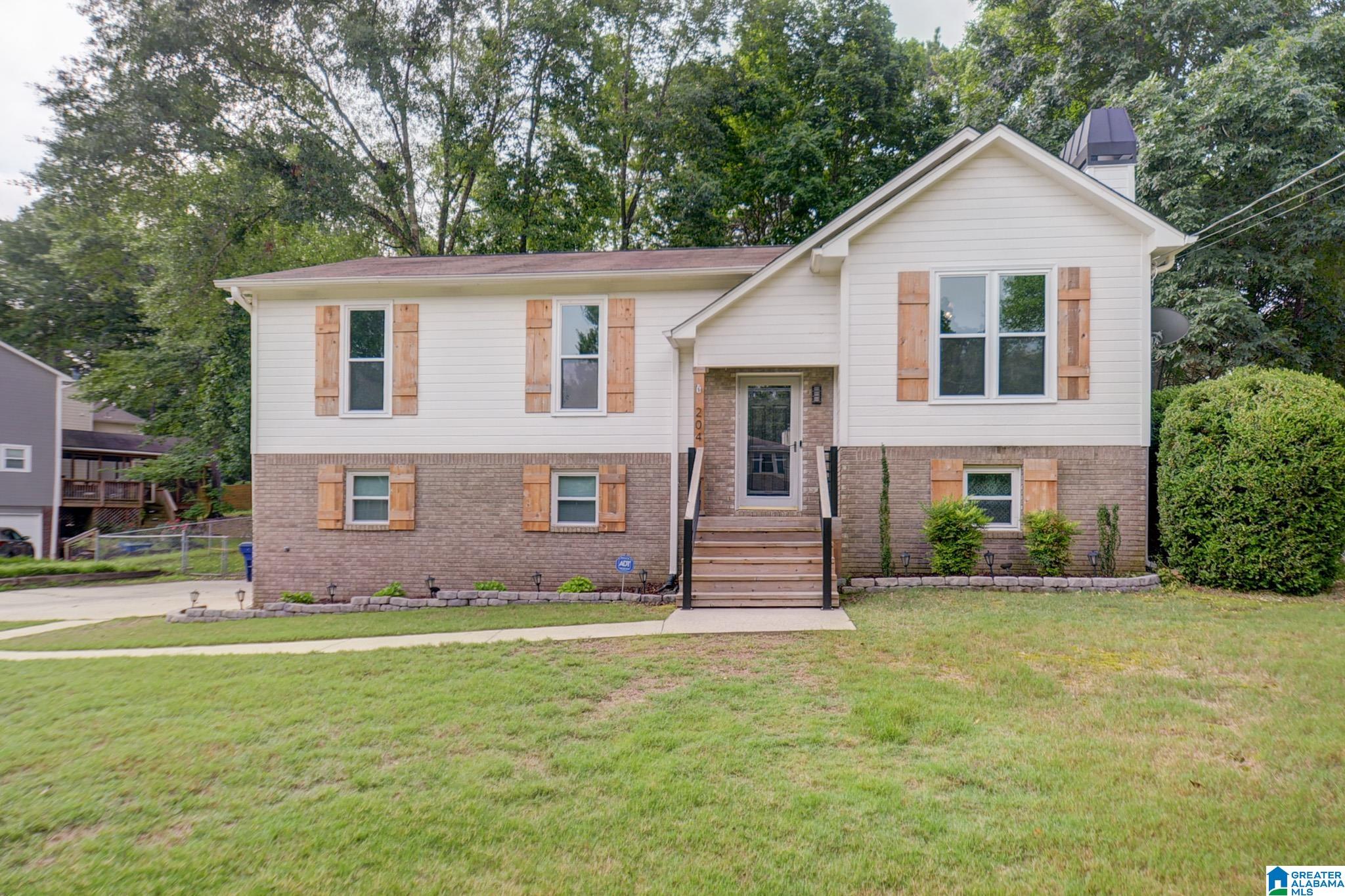 204 Shalimar Circle Alabaster, AL 35007 - Photo 4 of 50