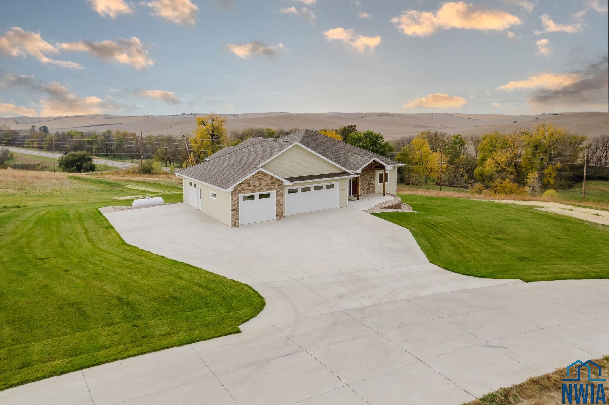 1776 Pr Rdg Way Ponca, NE 68770 - Photo 2 of 47 Gallery Image 2