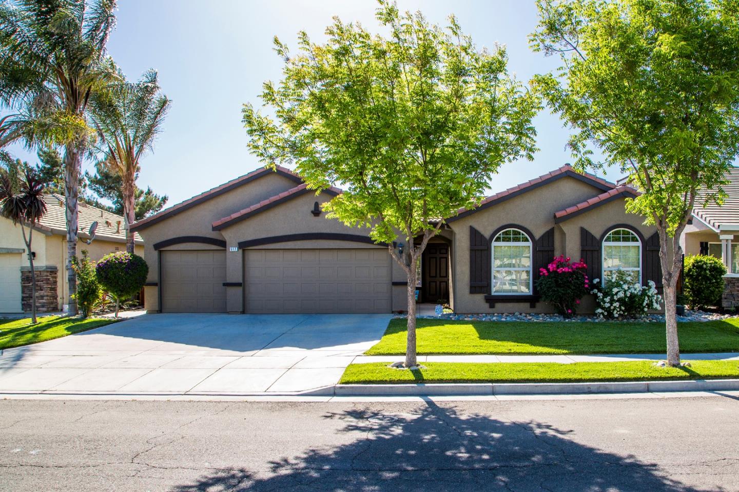 517 Roma Street Los Banos, CA 93635 - Photo 5 of 36 Gallery Image 5