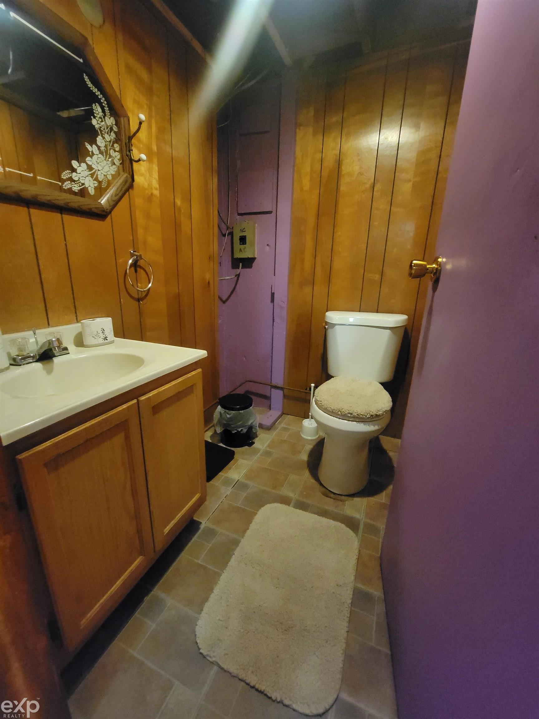 13611 Racine Court Warren, MI 48088 - Photo 24 of 25 50083264-23.JPG