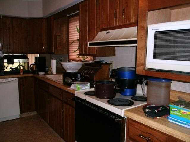 41 Ems R4H Lane, Unit RIDINGER Pierceton, IN 46562 - Photo 3 of 12 Gallery Image 3
