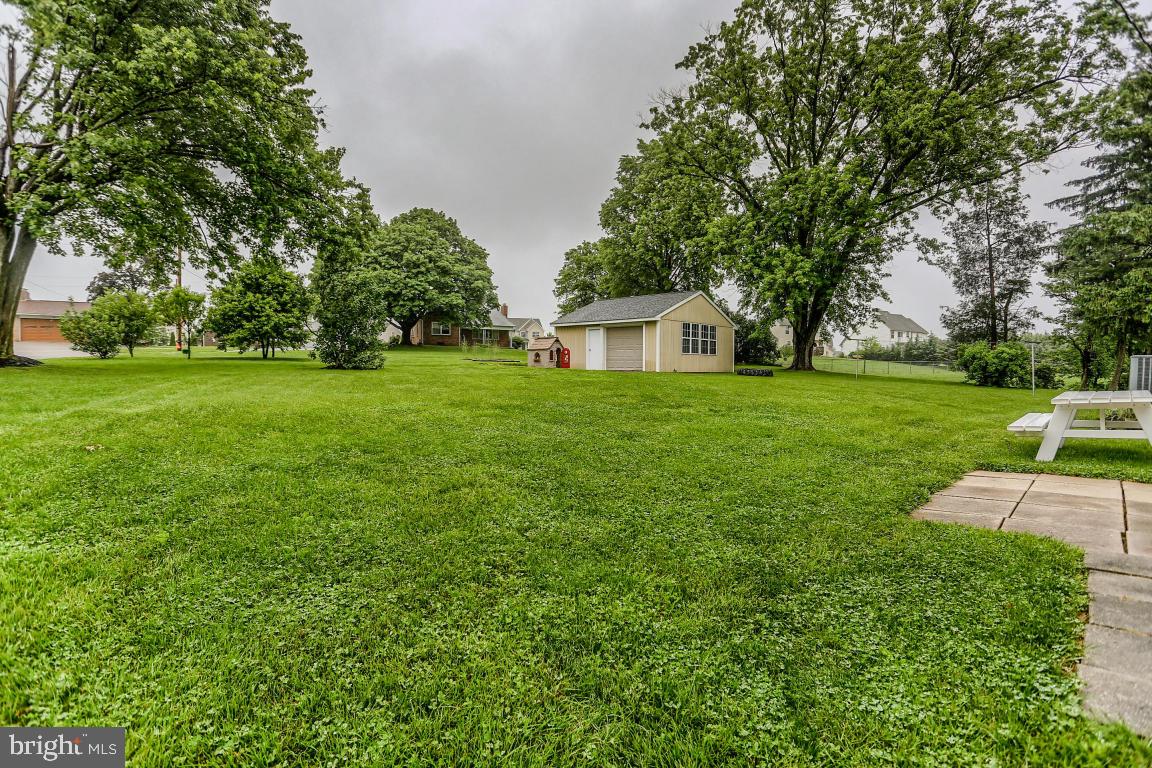 579 Church Road York, PA 17404 - Photo 2 of 31 Gallery Image 2