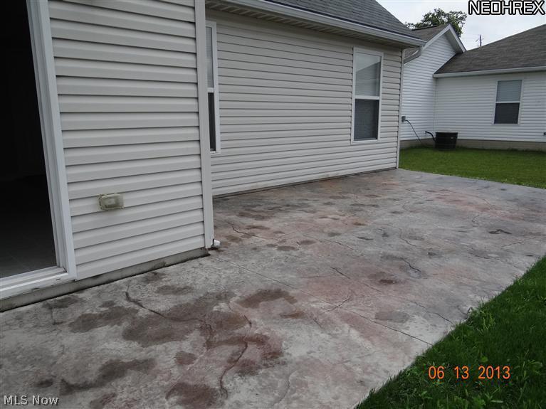 8426 Murray Ridge Road Elyria, OH 44035 - Photo 2 of 15 Gallery Image 2
