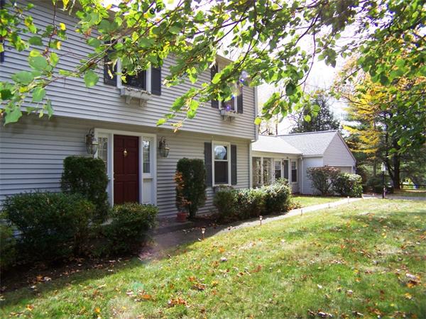 126 Bellevue Road Andover, MA 01810 - Photo 3 of 30